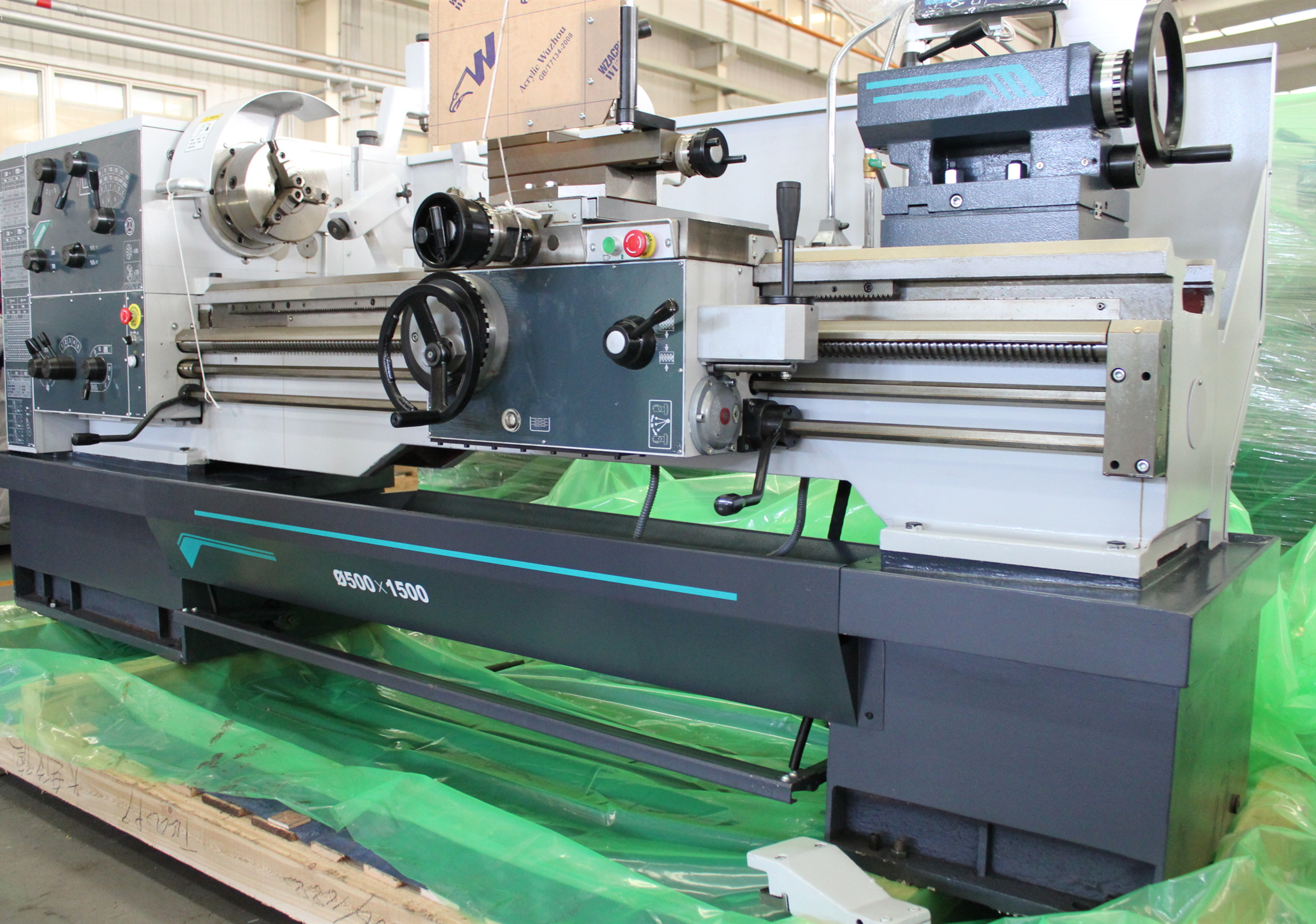 Torno horizontal Torno de metal convencional CDS6250C