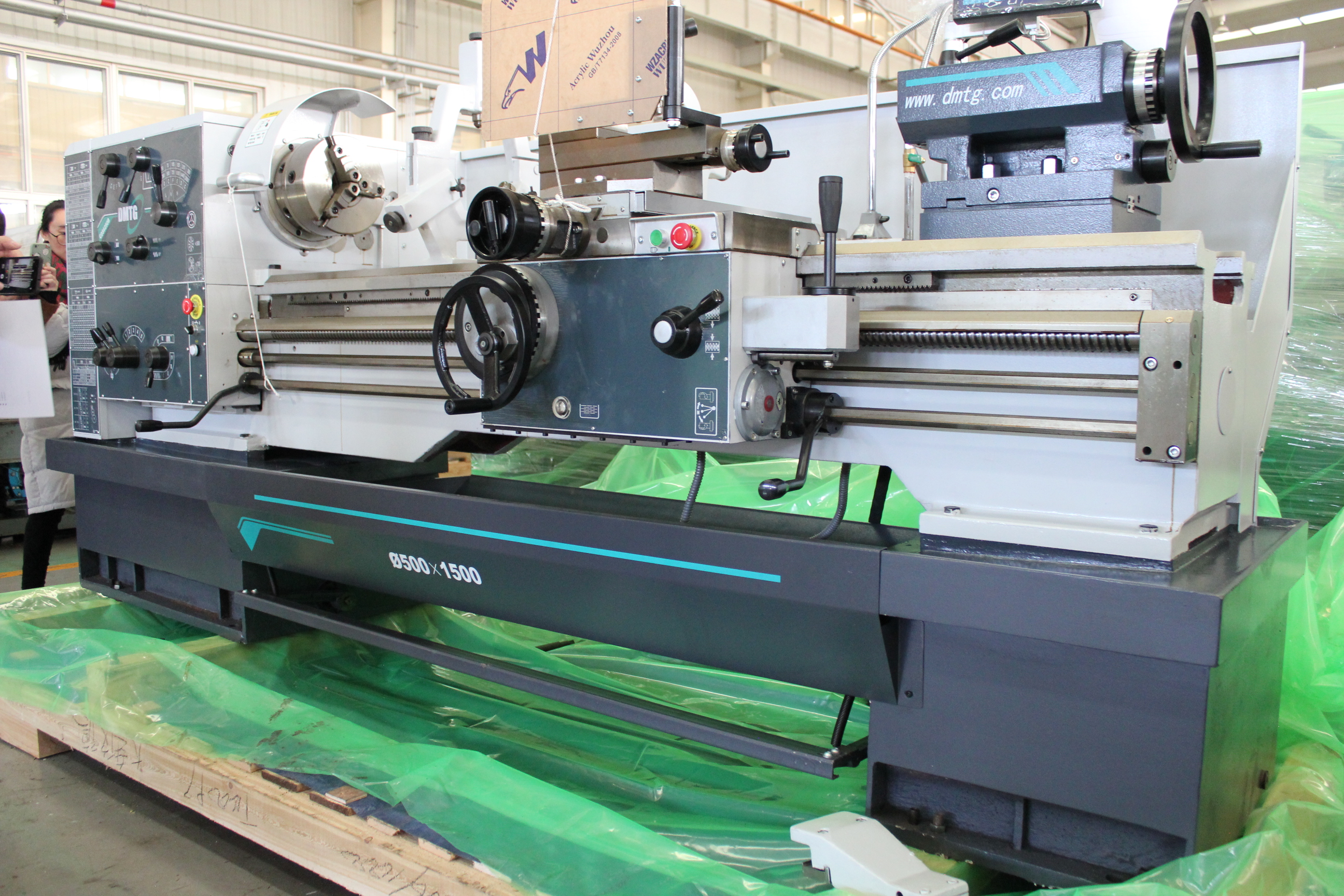 Torno horizontal Torno de metal convencional CDS6250C