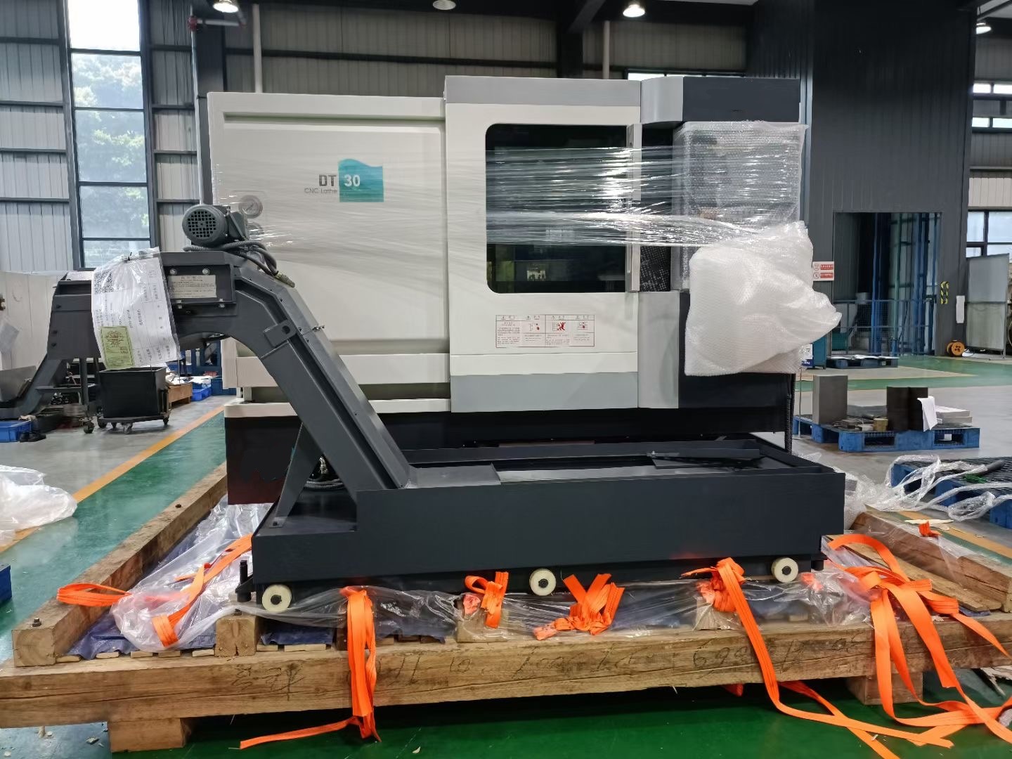 Máquina de torno CNC com cama inclinada para torno CNC horizontal DT-30